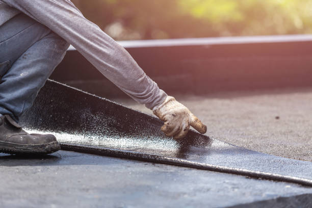 Professional Vapor Barrier Installation technician working in Fraser, MI
